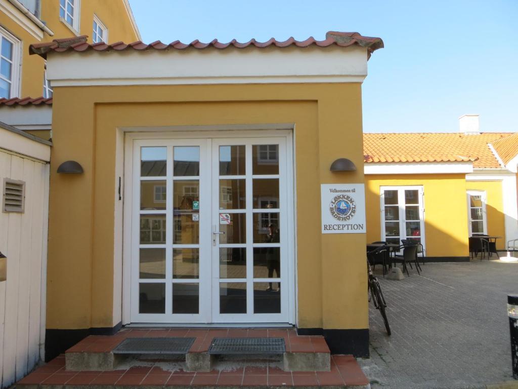 Hotel Lokken Badehotel Apartments 3*